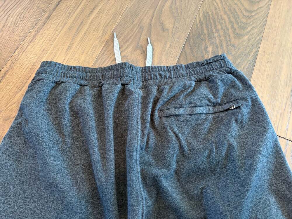 Vuori Ponto Performance Jogger Charcoal Heather Sweatpants - Picture 5 of 8